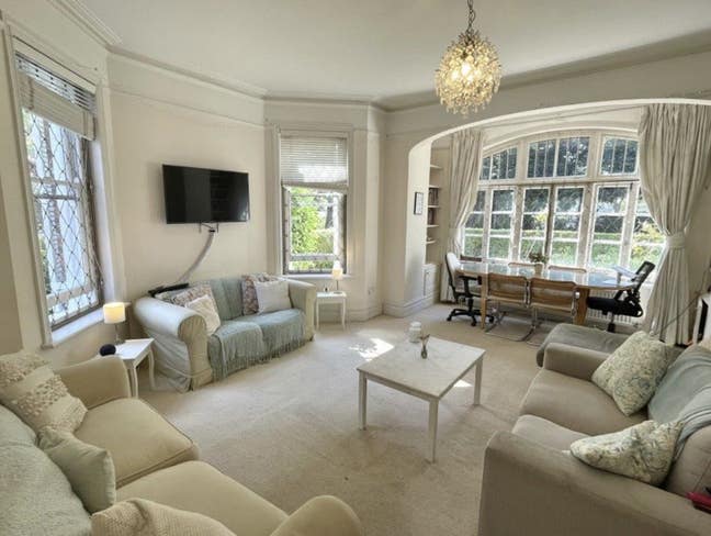 Double room in beautiful Fulham 4 bed flat  Main Photo