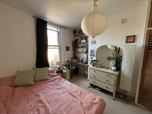 Double room in friendly Montpelier houseshare Main Photo