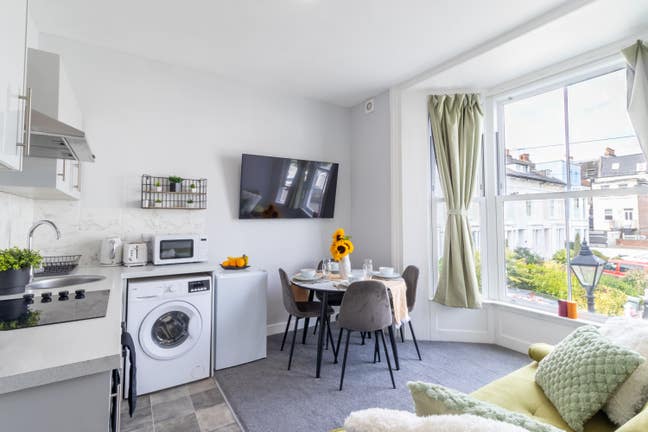 Cosy Flat with 2 Beds (Bills Not Included) Main Photo