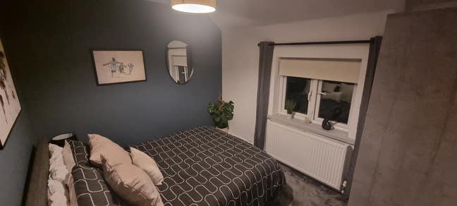 Double Room available in modern house Main Photo