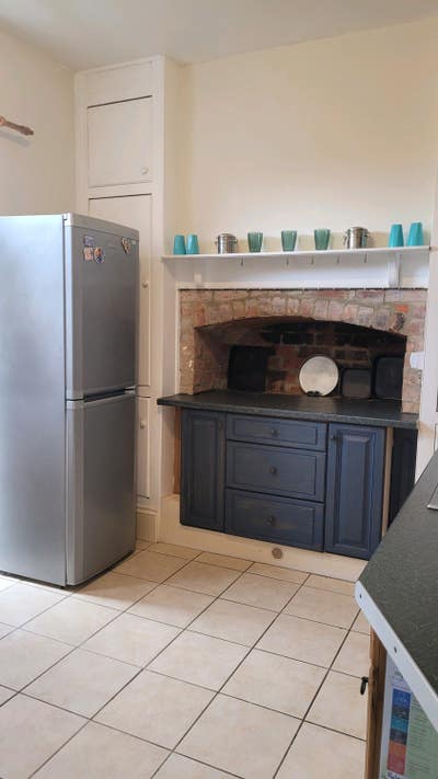 Esirable Area Spacious Room Bills Inclusive Wifi  Main Photo