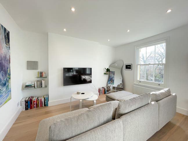 X’mas sublet: 1 large bd in a stylish apartment  Main Photo