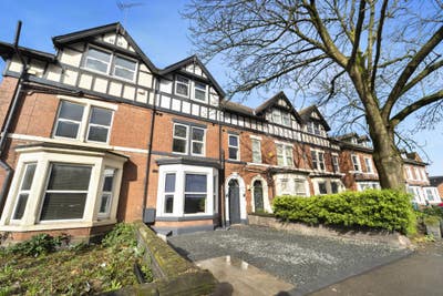 Premium Spacious Studios on Uttoxeter new road  Main Photo