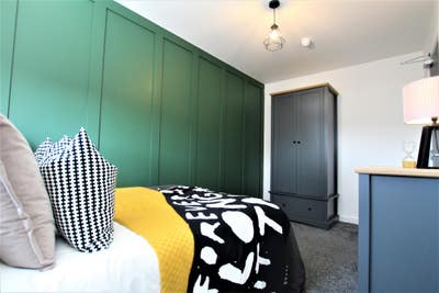 Hillcrest Flat 5 Main Photo