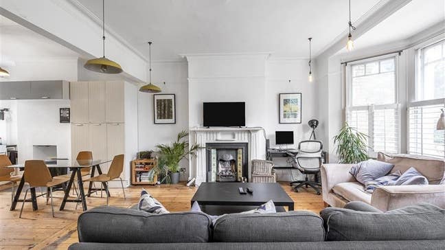 Spacious Flat on Clapham Common Westside Main Photo