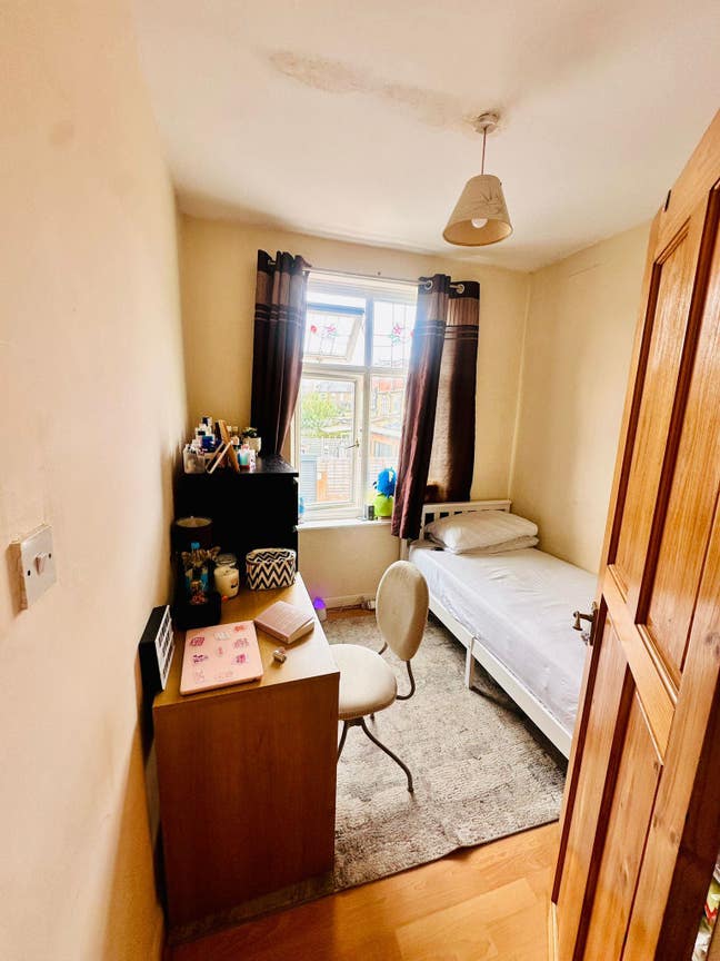  Single Room for FEMALE - £600 pcm bills included Main Photo