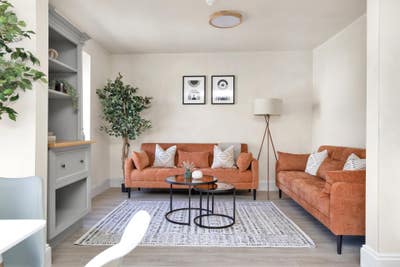 Large Ensuite, Co Living Home Main Photo