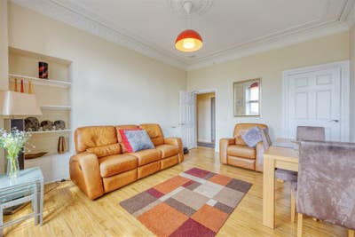 Double En-Suite Room – UWS, Paisley – &pound;550 Main Photo