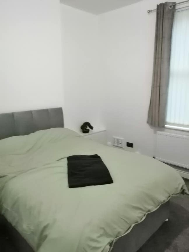 Large double room  Main Photo