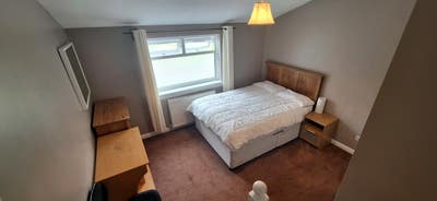 Room Available Causewayhead Main Photo