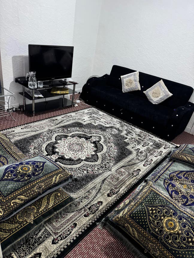 Double furnished bedroom for rent  Main Photo