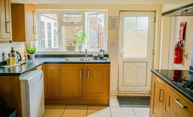 🪶Walking Distance To Cressex Business Park🪶 Main Photo