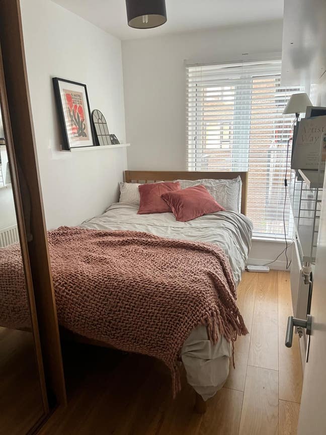 Cosy Room for Rent in Hackney (short term) Main Photo