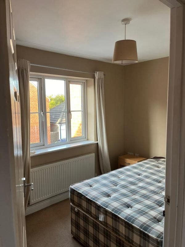  Double Furnished Room  Main Photo