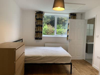 Double Room with En-suite - Near Addenbrookes Hosp Main Photo
