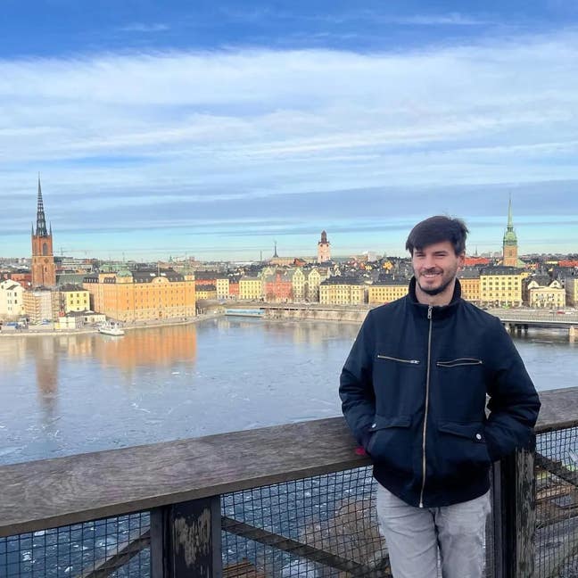 Hi! My name is Federico. I'm from Uruguay. I ... Main Photo