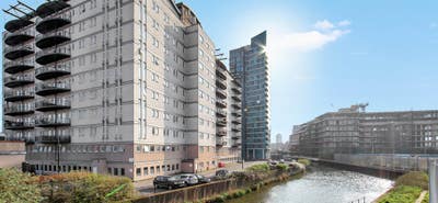 Cozy Single Room in a New 2 Bedroom Flat Main Photo