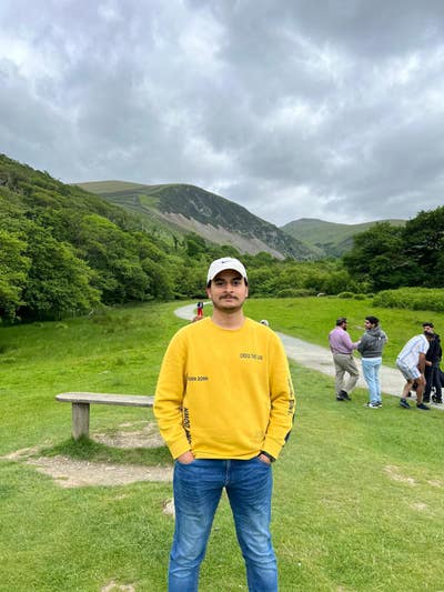 I am a student aged 21. I am looking for... Main Photo