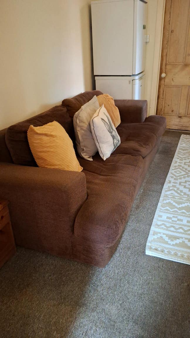 Ensuite Female Preferred House Share Right by the  Main Photo