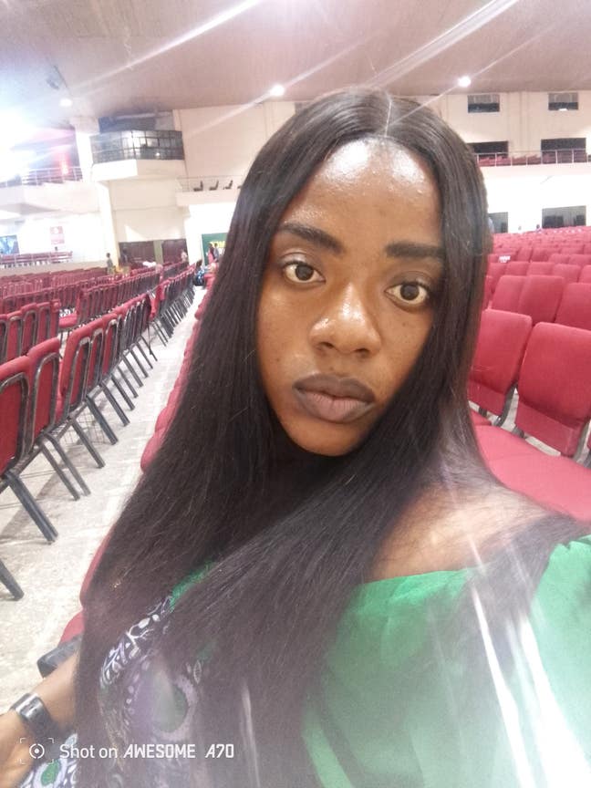 I'm a professional female looking for clean e... Main Photo