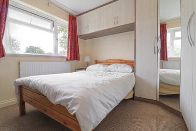 🏆2 New Luxe Dbl Room W/Regular Cleaner-Watford🏆 Main Photo