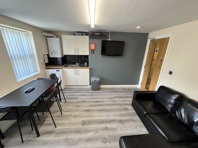 Double Bedroom & en suite - Sefton Park/Smithdown Main Photo