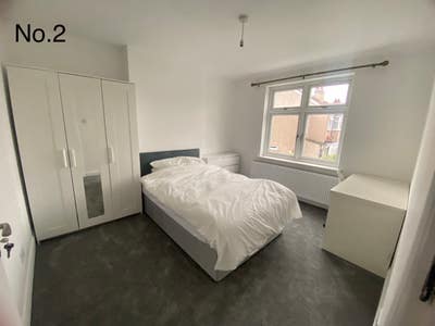 3 beautiful newly refurbished double rooms Main Photo