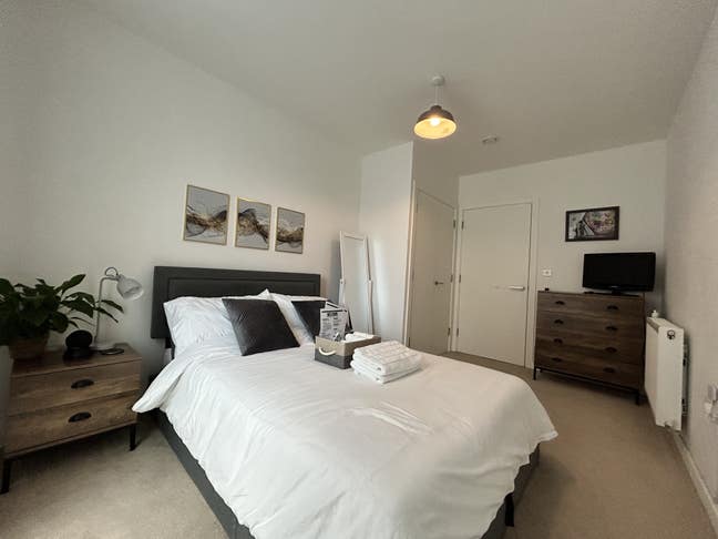 Mon-Fri only* Double Ensuite - Modern Brixton Flat Main Photo