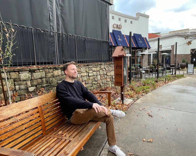 Looking for shirt term double room rental. Main Photo