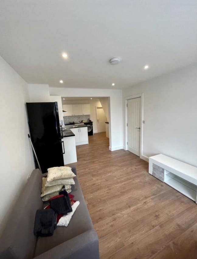 ‼️Room For Rent Salford M5 All Bills Included‼️ Main Photo