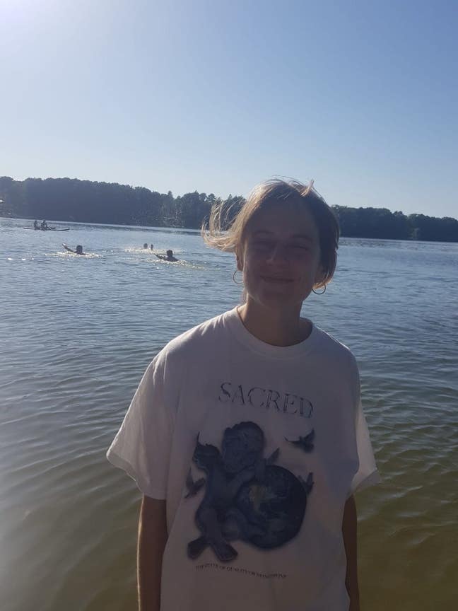 Hey! I am working in research on body-mind-in... Main Photo