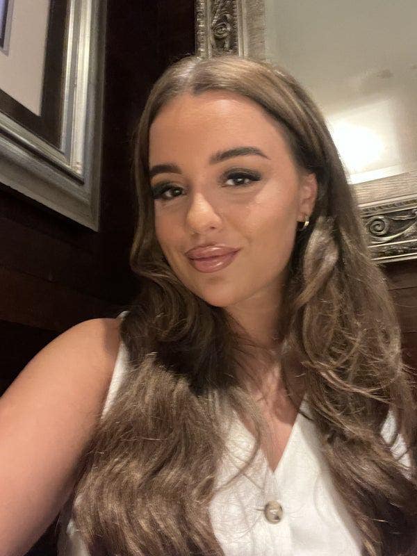 Needing a room in salford Main Photo