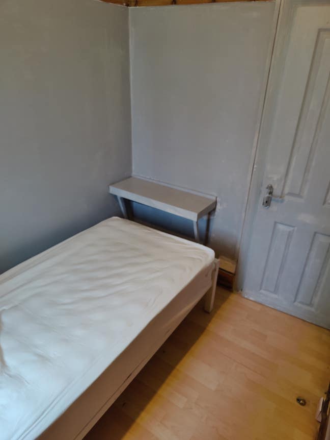 Single Room,  Eastham E6  Main Photo