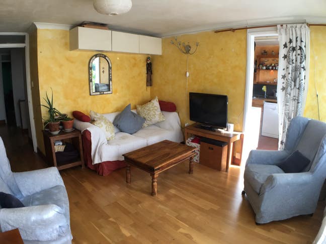 Two double rooms in sunny North London flat Main Photo