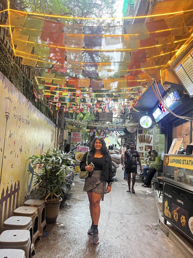 female professional aged 26. looking f... Main Photo