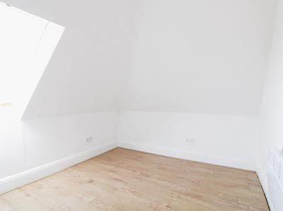Spacious 2 bedroom flat to rent in the city centre Main Photo
