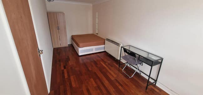 Beautiful Bright Huge Double Room Canary Wharf  Main Photo