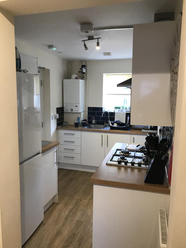 🌟 Ensuite Rooms | No Deposit! All Bills Included Main Photo