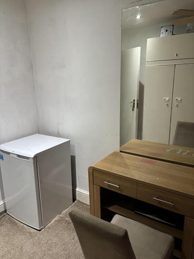 Room to rent in London, 10 mins from district line Main Photo