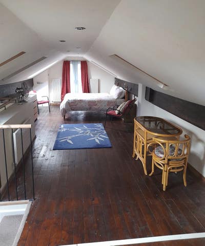 Spacious en-suite room with shared kitchen  Main Photo