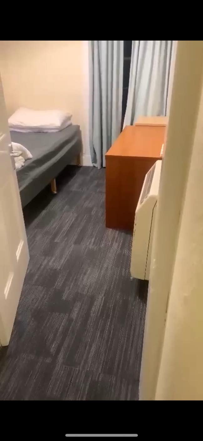 Single Bedroom to rent(Females Preferred) Main Photo