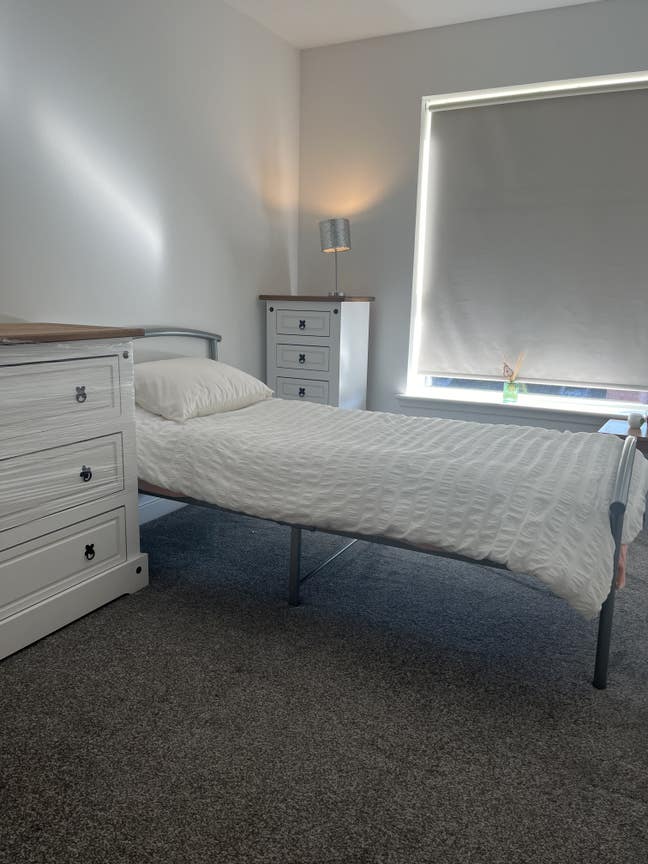 Room Available  Bills Included Main Photo