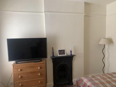 Room to rent Main Photo