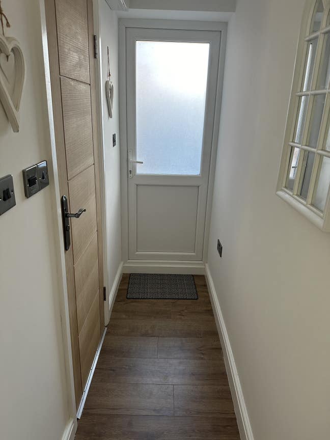 1 Bedroom Studio  Main Photo