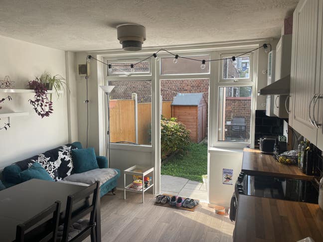 Double Room Available in Lower Clapton Main Photo