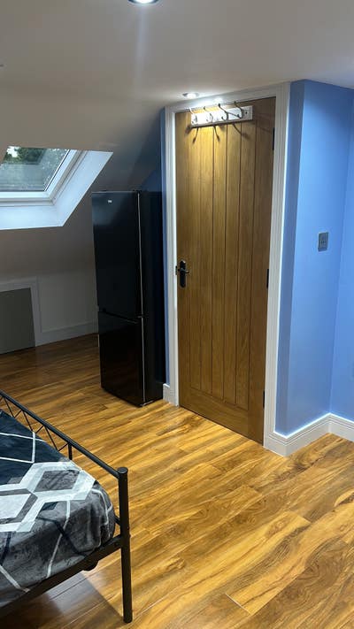 Loft - en-suit Main Photo