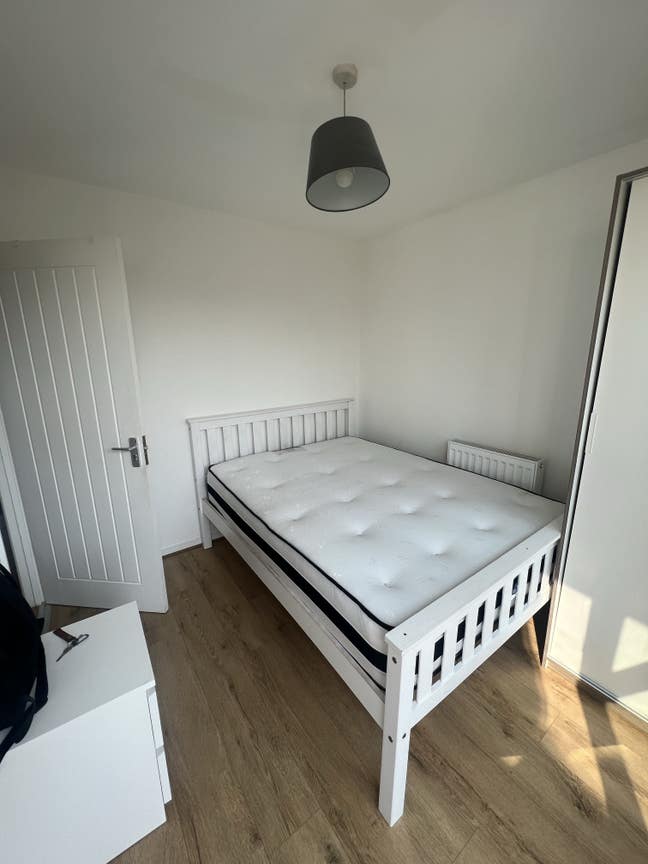 Double room in Stockwell! (17Chute) Main Photo