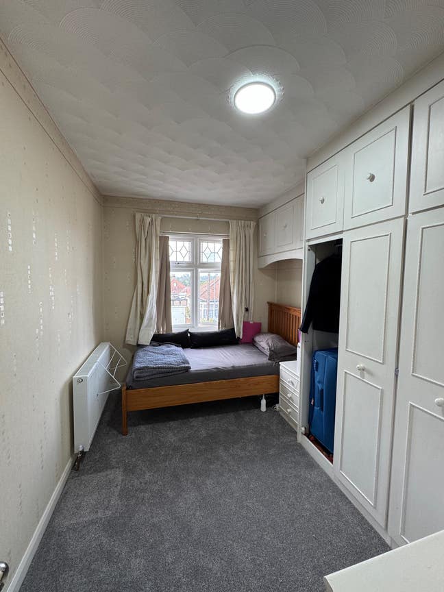Short Let Single Room (negotiable) Main Photo