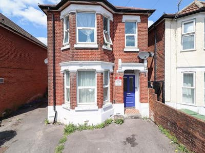 Large double room in the polygon  Main Photo