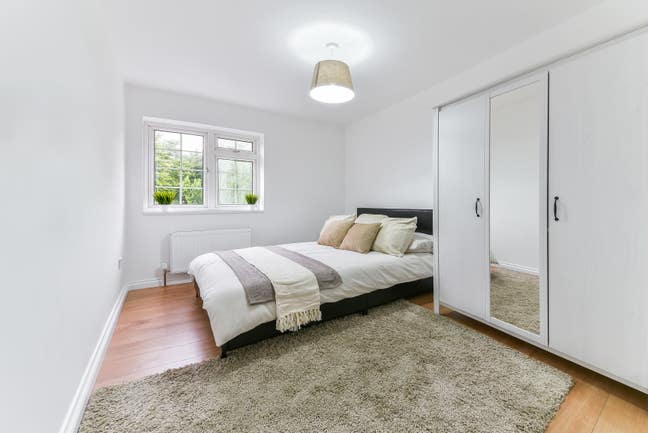 Lovely Double Rooms-Refurbished House-Bills Inc. Main Photo